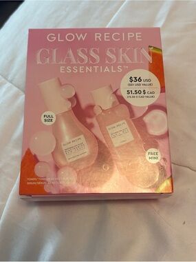 Glow Recipe Pink Glass Skin Essentials Skincare Set